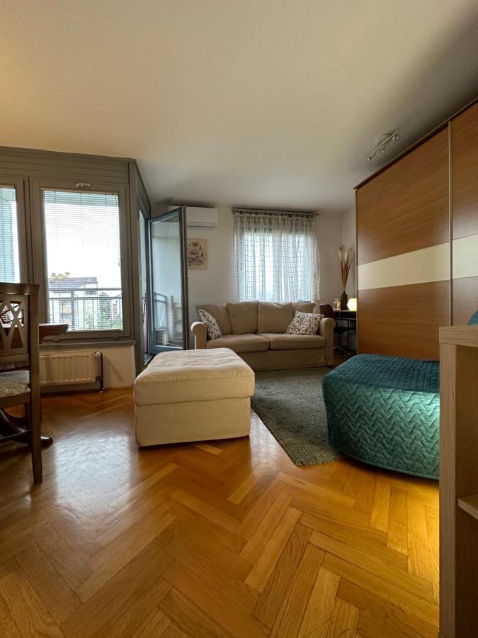 Appartamento Laniste - Prelijep Stan, Balkon, Wifi + Besplatan Parking Zagabria