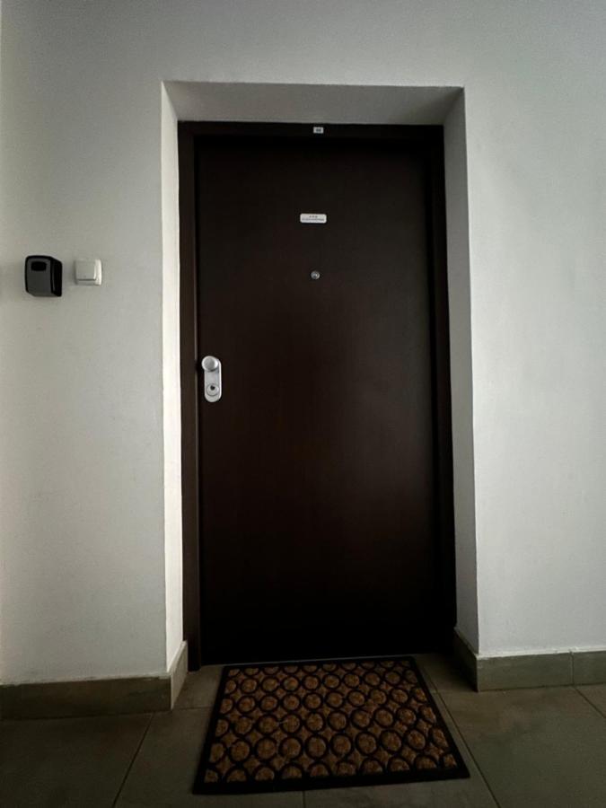 Laniste - Prelijep Stan, Balkon, Wifi + Besplatan Parking
