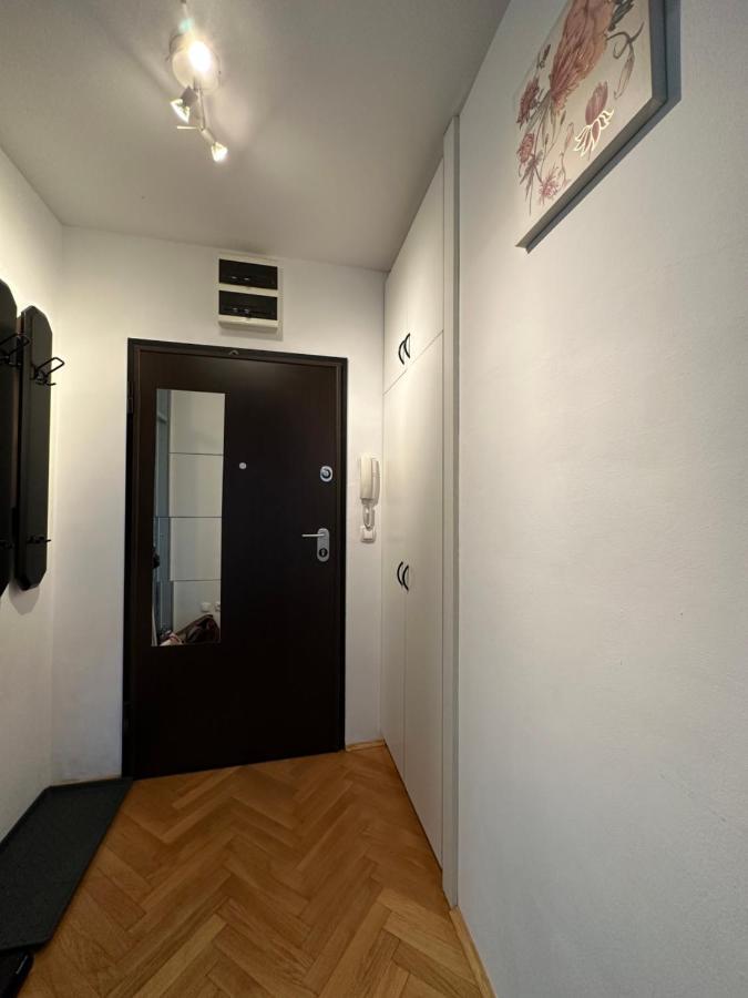 Laniste - Prelijep Stan, Balkon, Wifi + Besplatan Parking Appartamento Zagabria